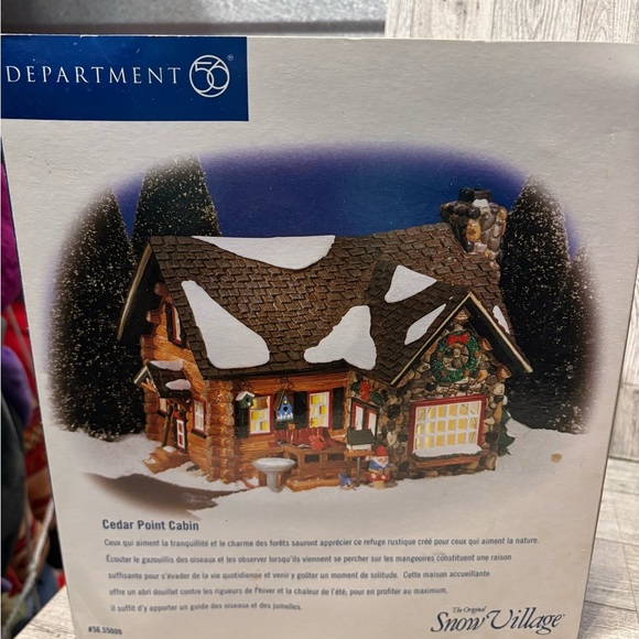 Department 56 Cedarpoint Cabin - Picture 2 of 7